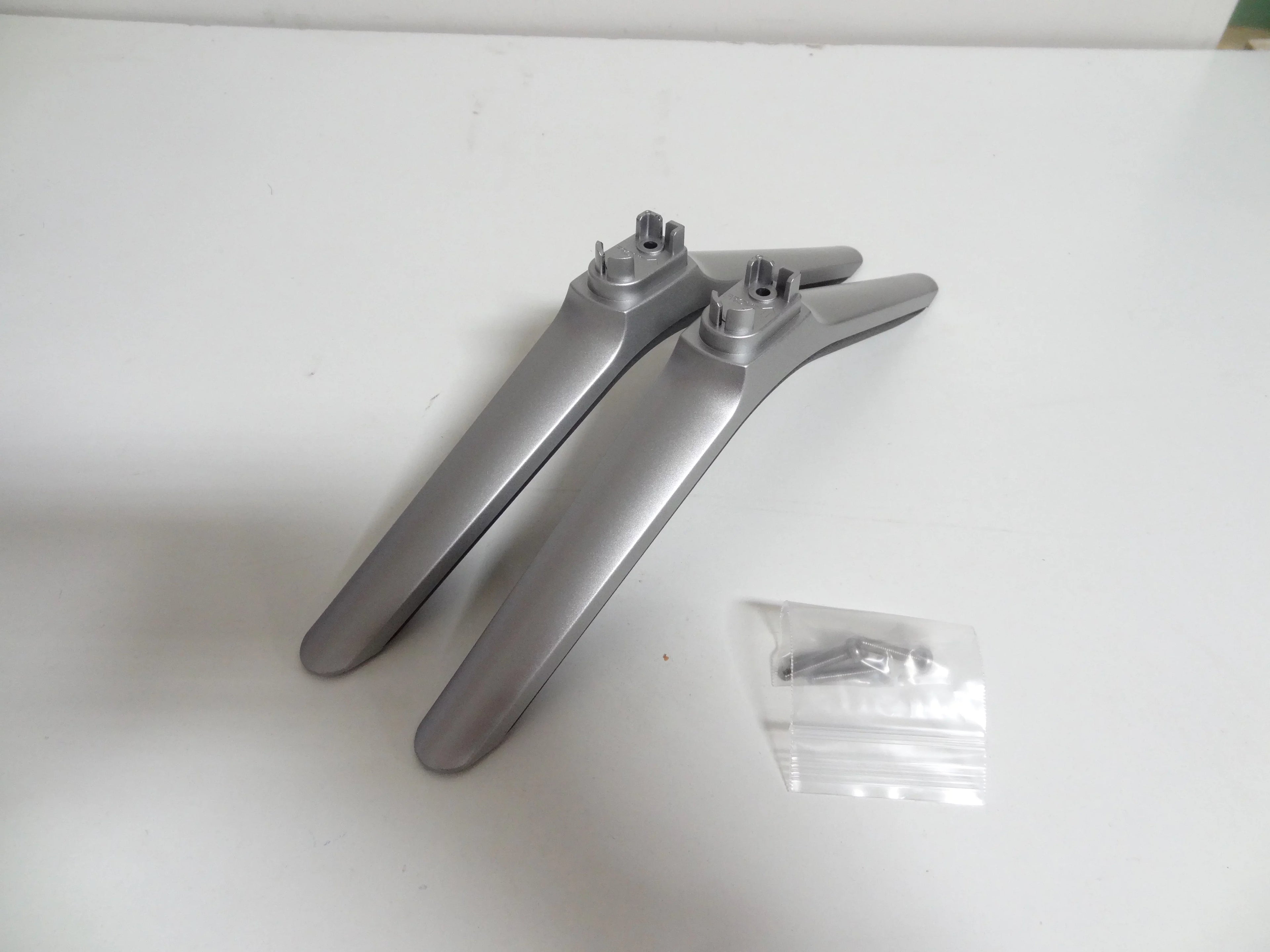 Sharp Legs W/Screws-NEW(08702R LC-55P6000U Stand 08705R)
