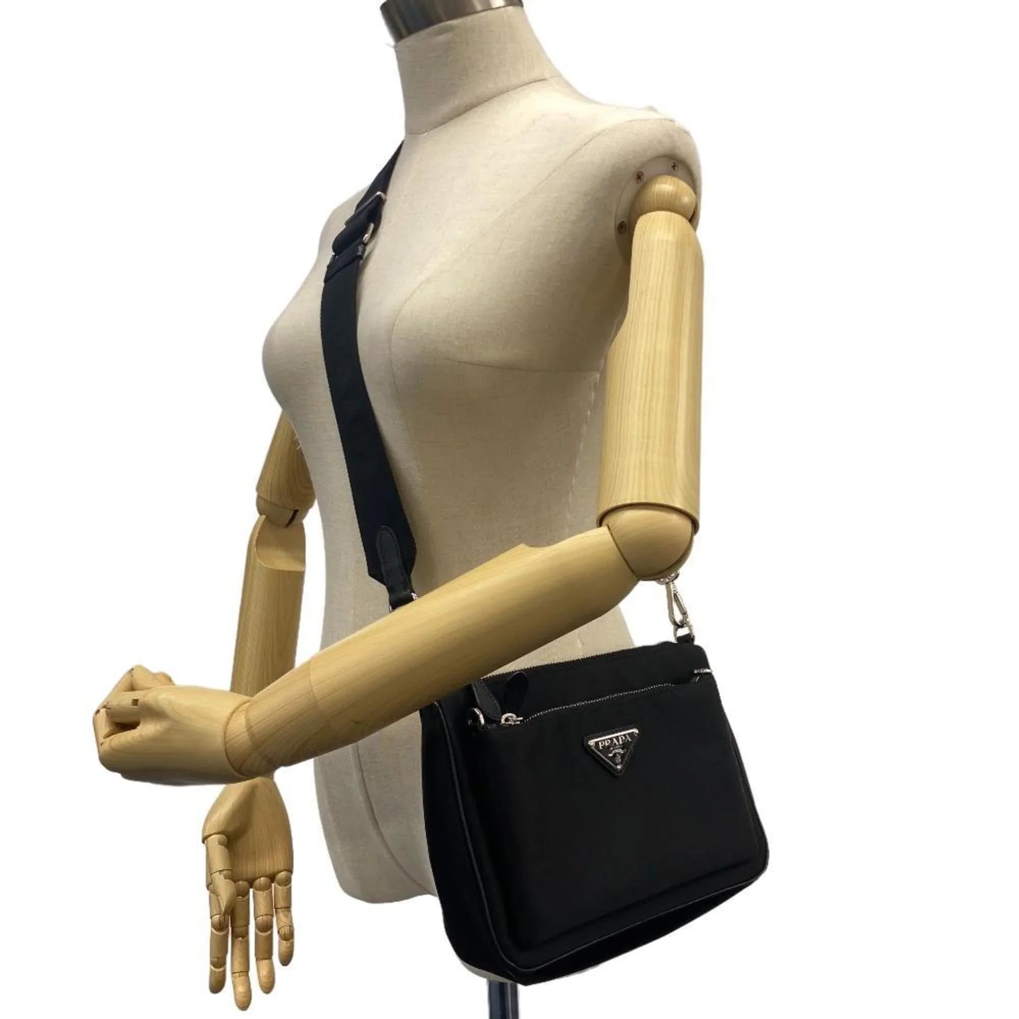 Shoulder (Good) Bag Tessuto Plate Black 1BH168 Women's PRADA Triangle Z0006302 Pre-Owned