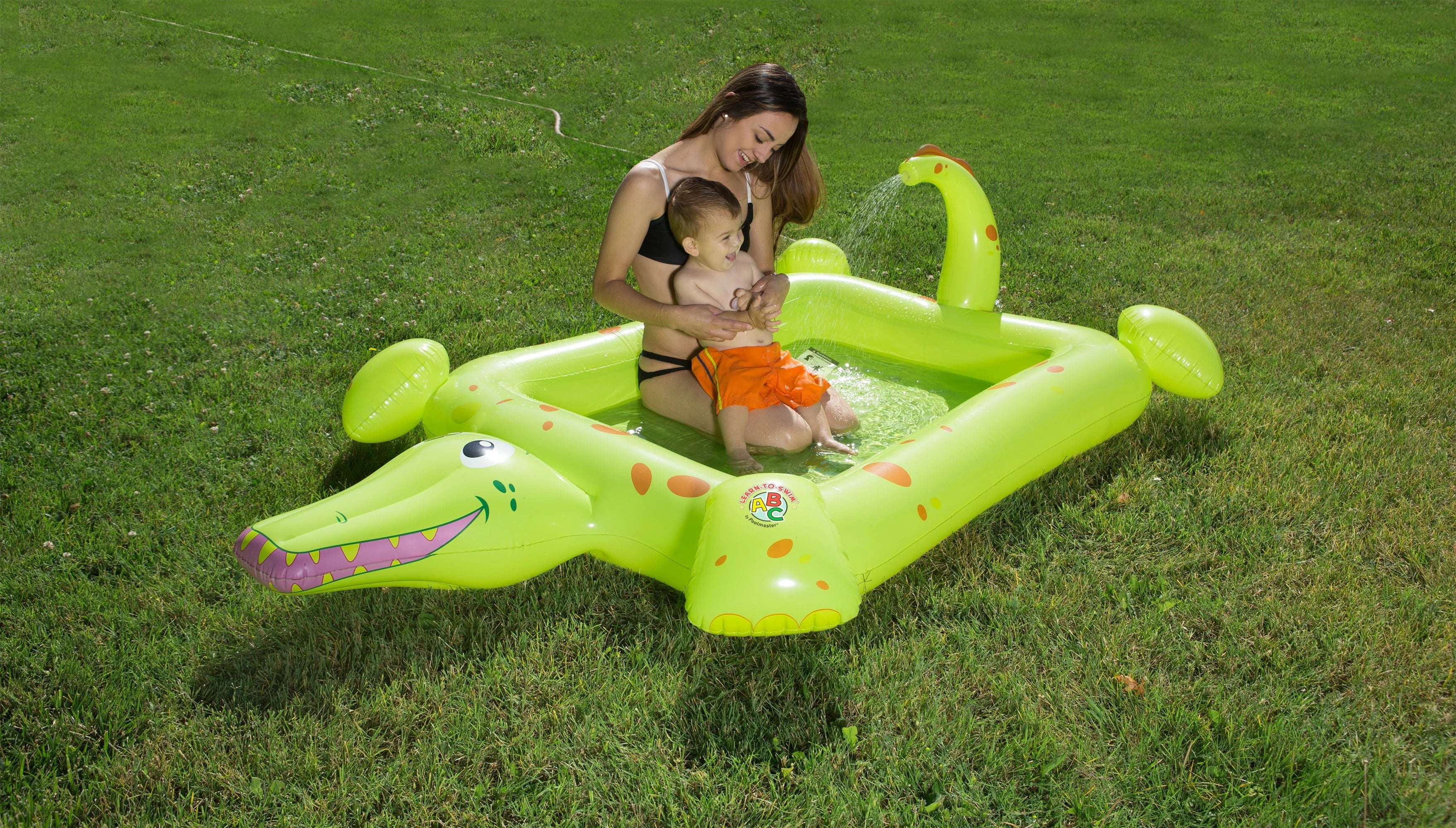 Inflatable Poolmaster Spray Pool Swimming Crocodile Kiddie