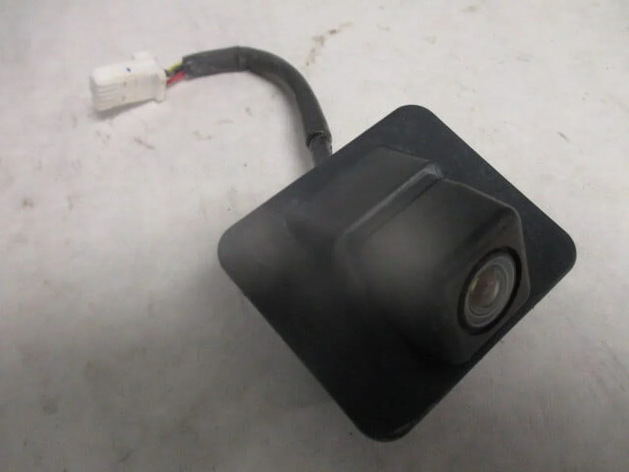 Mount Mazda (Good) 3 Rear View LKQ 2018 Pre-Owned Camera 2017 OEM Decklid Sedan