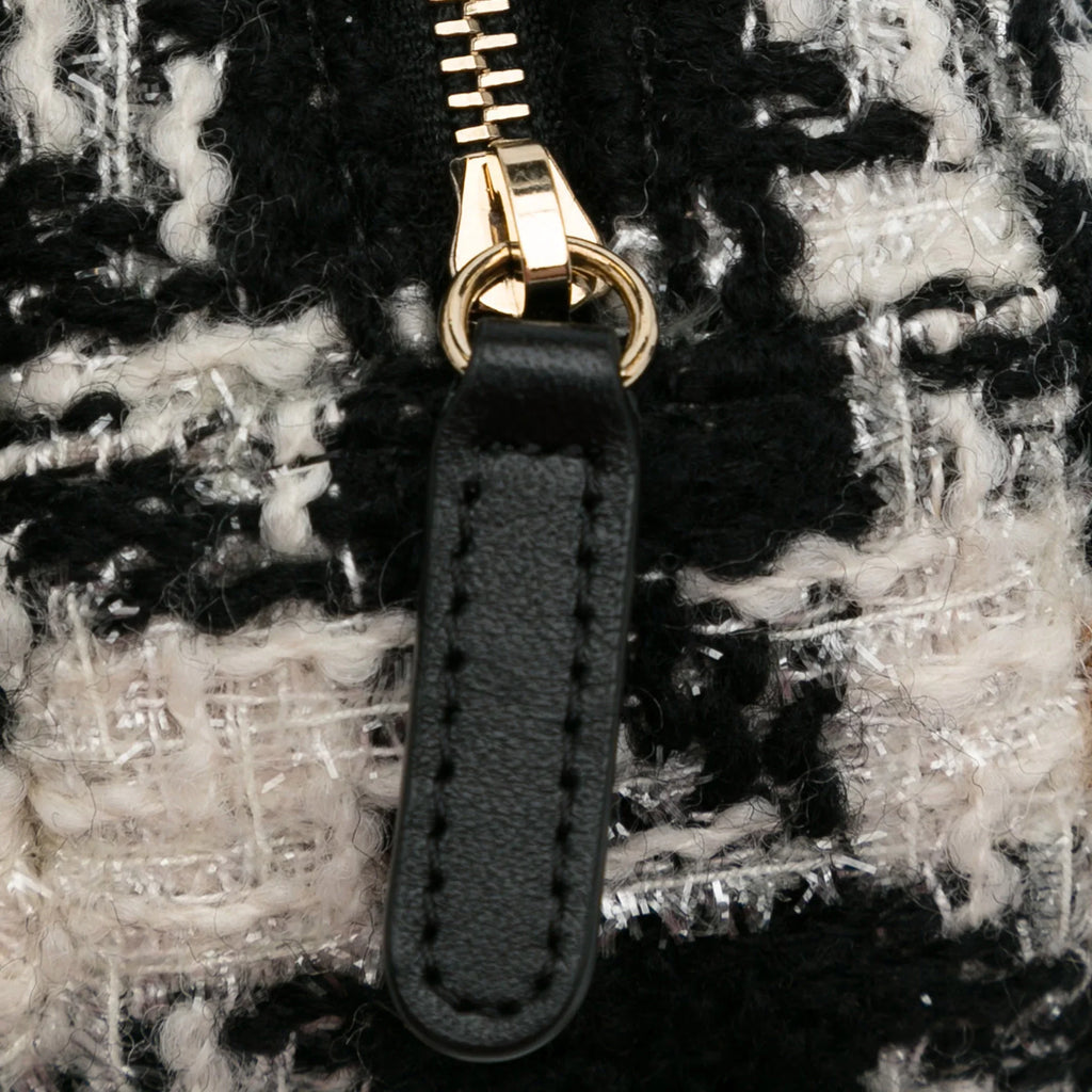 Chain Unisex with Coin 19 Lambskin Purse Black (Good) Clutch Bag Tweed Authenticated Pre-Owned Fabric Round Crossbody and