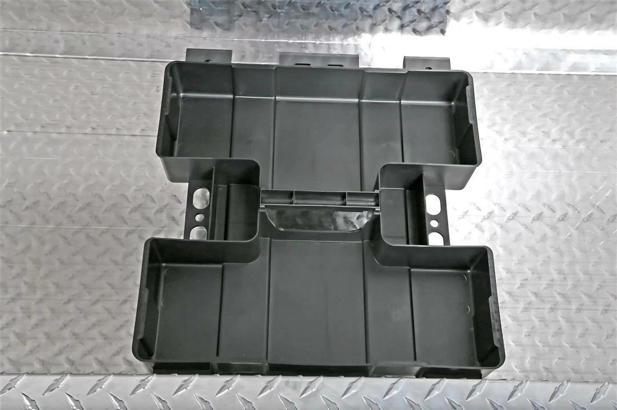 2019 Universal Fits Label Dee 8556 CHEVROLET 1500 - RAM Zee Chest Fit 2021-2022 Tool Red Boxes DZ - select: SILVERADO,