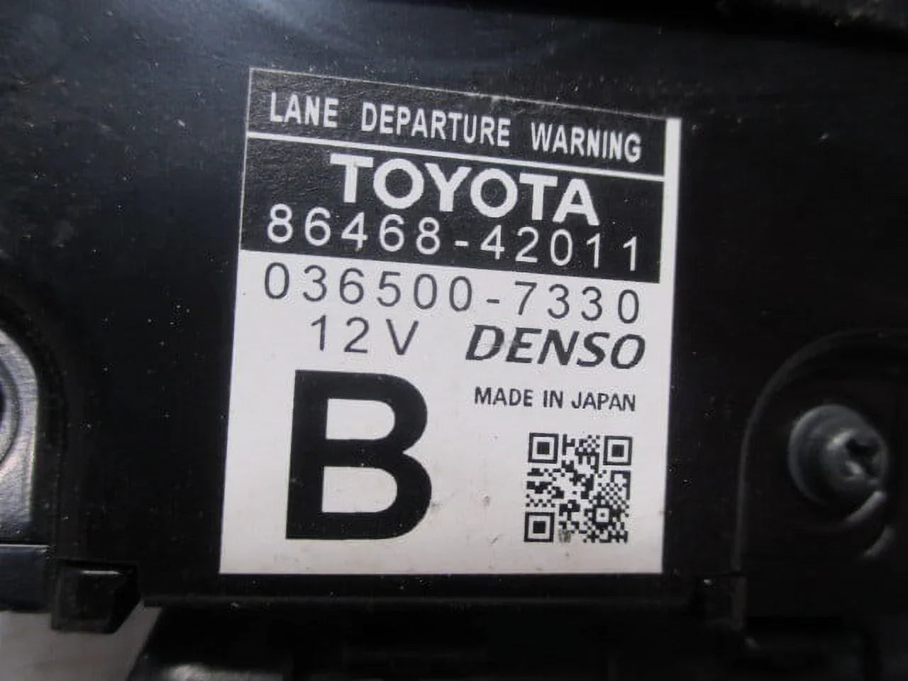 Pre-Owned 2015 (Good) Toyota Lane Mount Camera OEM 2014 Windshield Departure Rav4