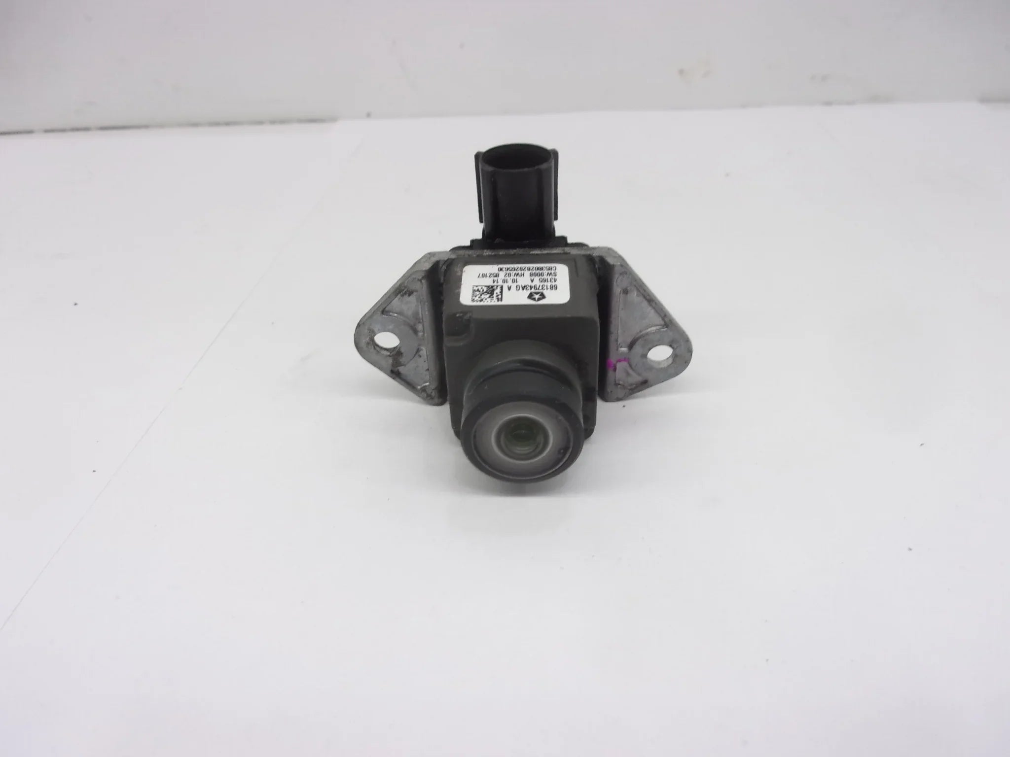 68137943AG View OEM 2014-2015 Jeep Rear Backup (Good) Camera Grand Pre-Owned Cherokee