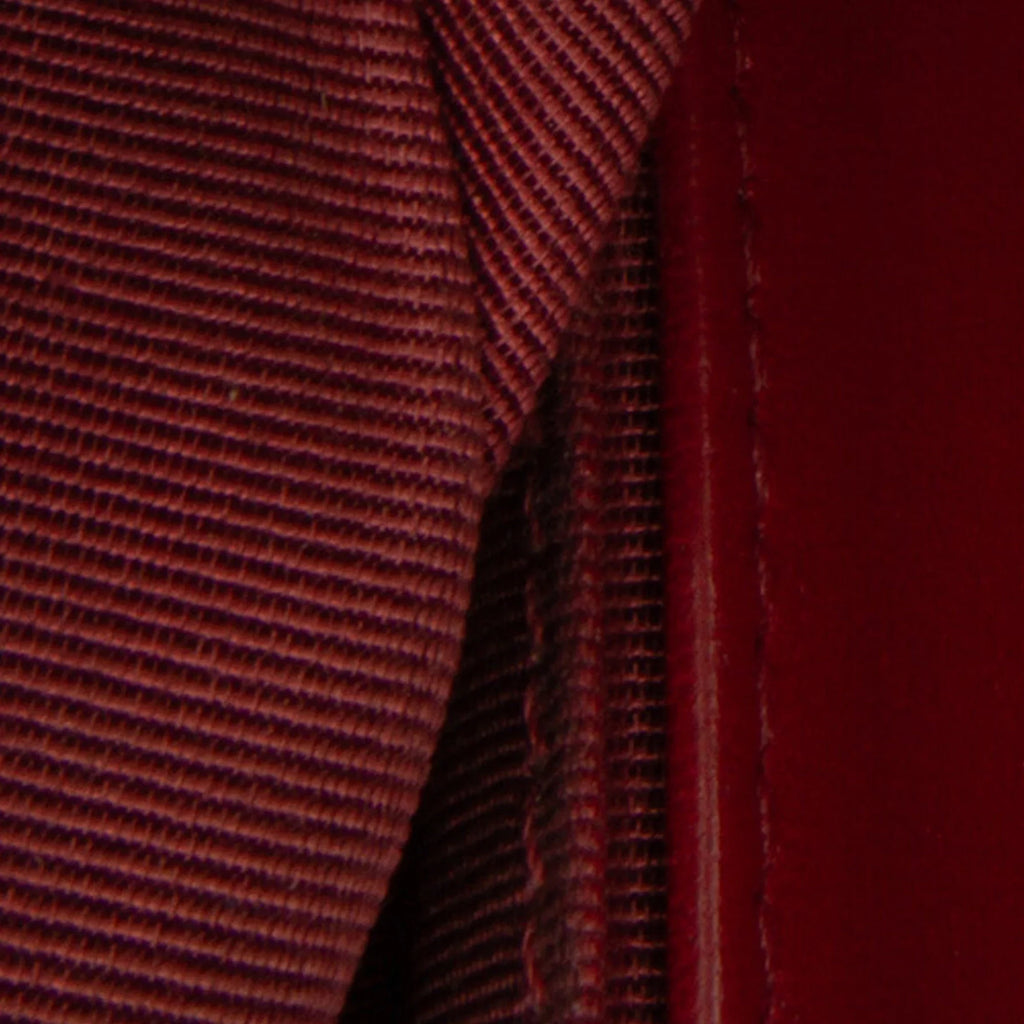 Lambskin Crossbody Unisex (Good) Authenticated Medium Pre-Owned Boy Bag Flap Red Leather Bag