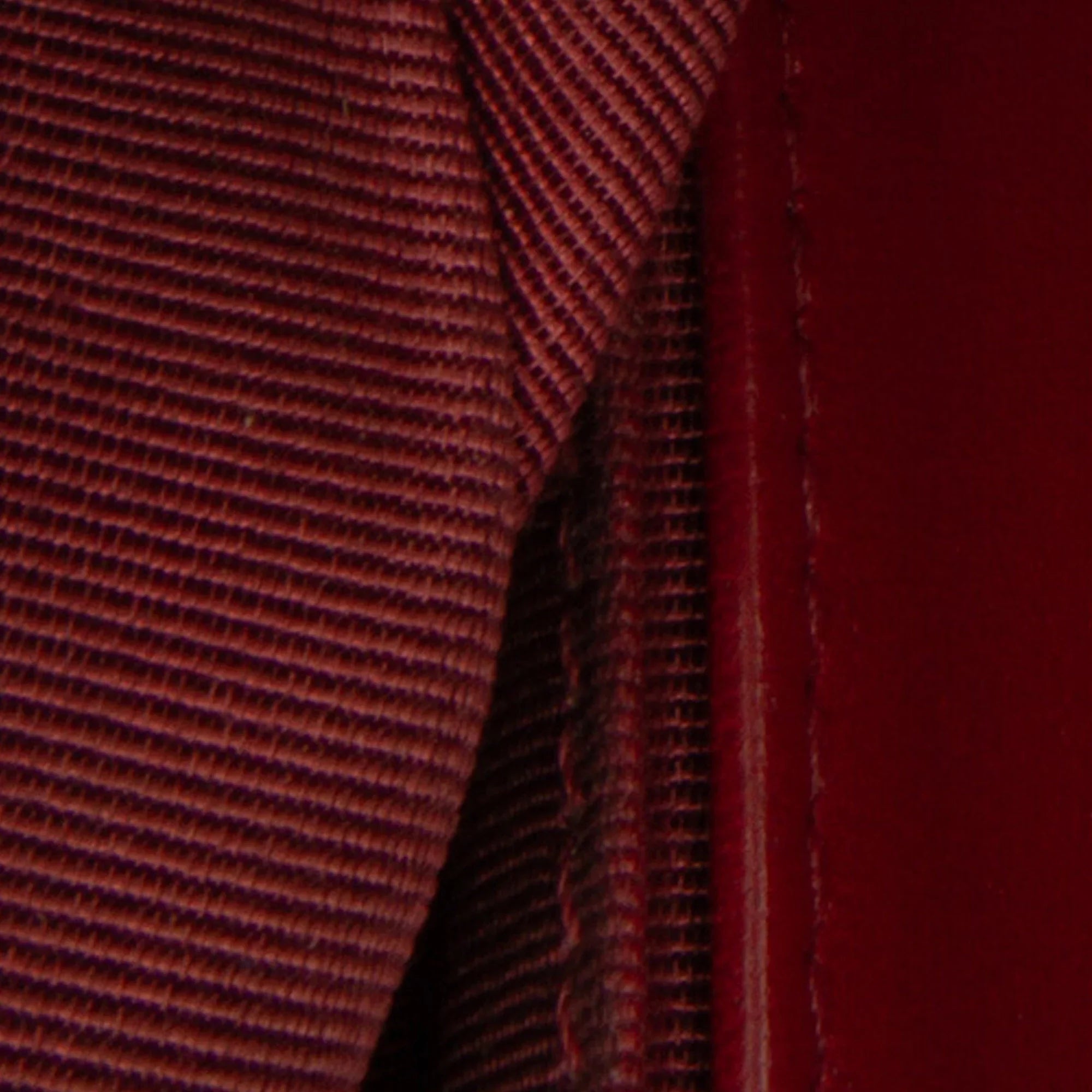 Lambskin Crossbody Unisex (Good) Authenticated Medium Pre-Owned Boy Bag Flap Red Leather Bag