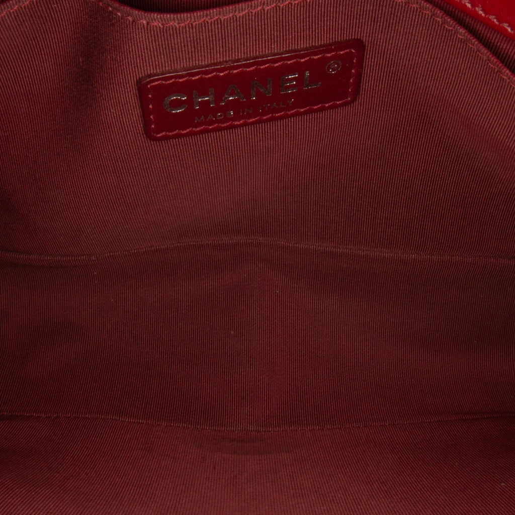 Lambskin Crossbody Unisex (Good) Authenticated Medium Pre-Owned Boy Bag Flap Red Leather Bag