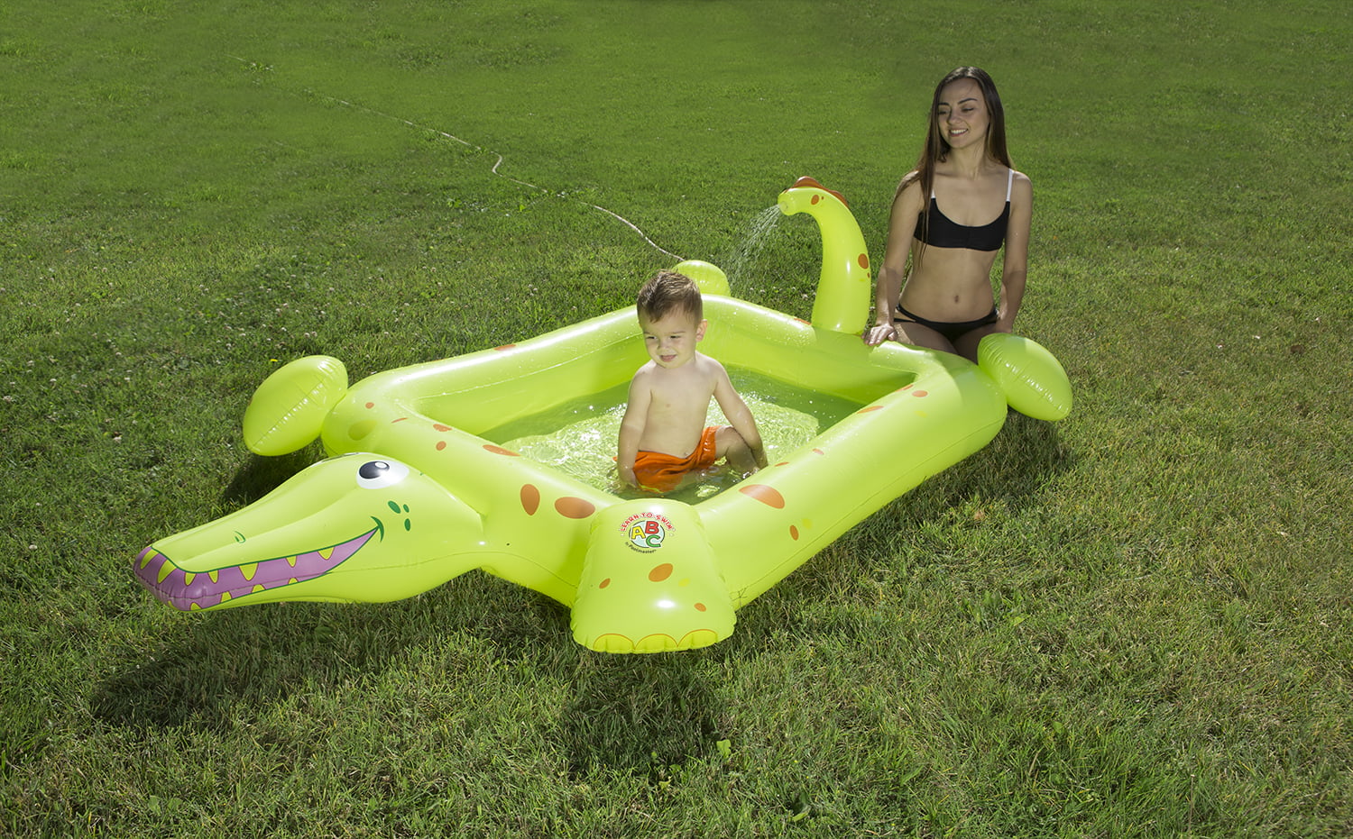 Inflatable Poolmaster Spray Pool Swimming Crocodile Kiddie