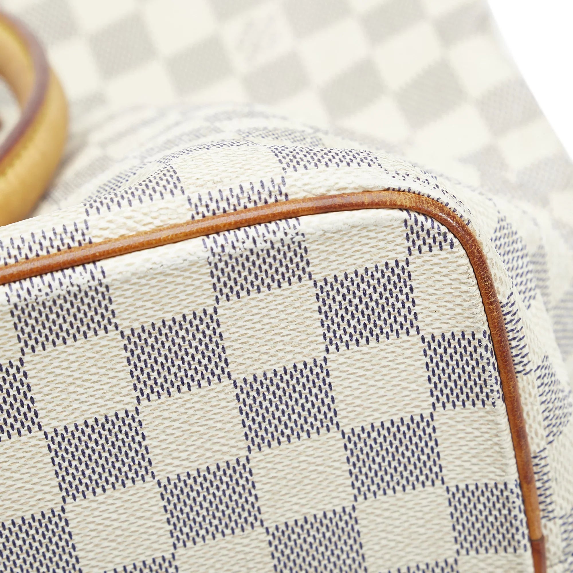 White Damier Azur Pre-Owned MM Authenticated Unisex Tote (Good) Canvas Saleya Bag