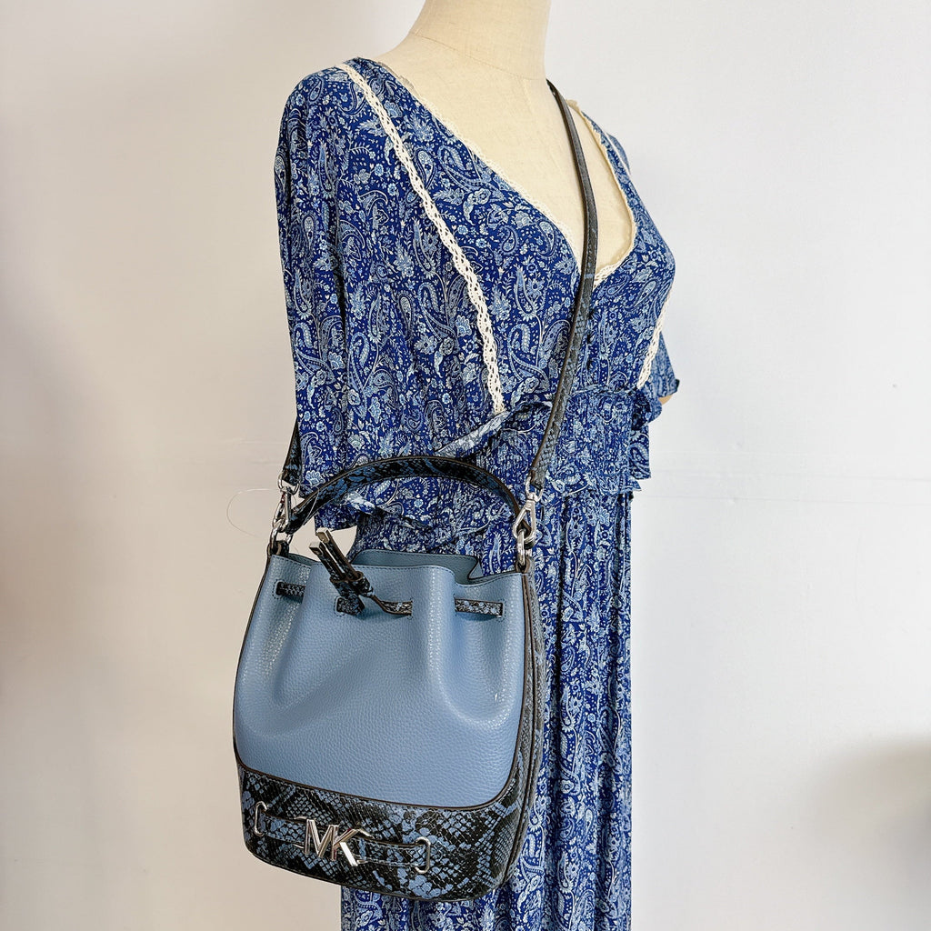 DENIM IN Crossbody Reed Kors Michael Bucket Belted 35S4S6RM6U Messenger Medium Leather