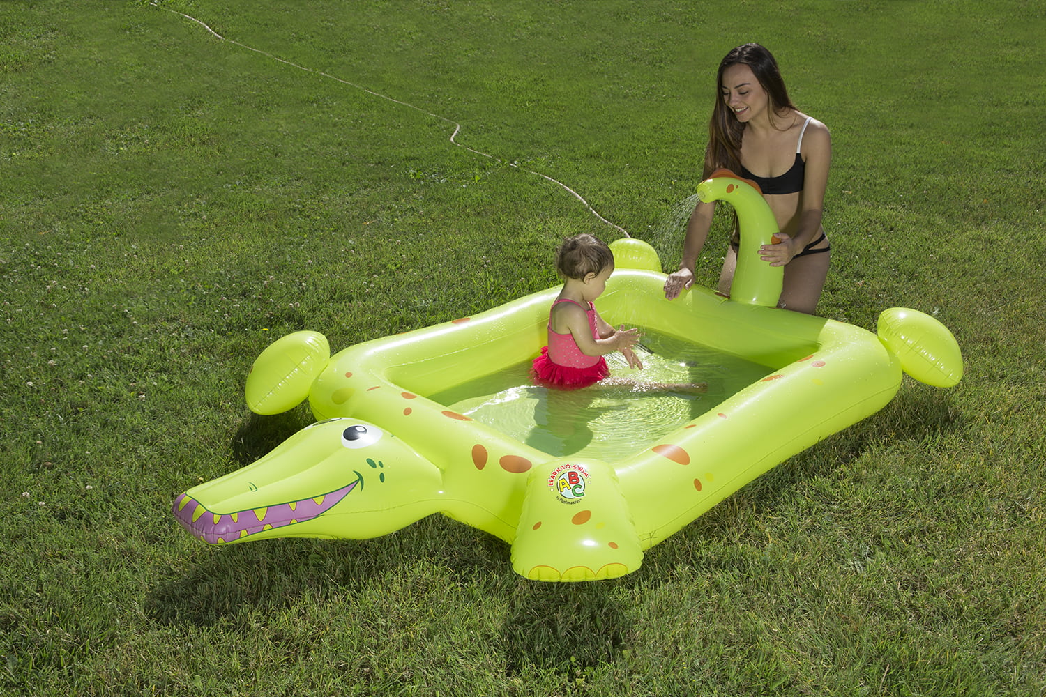 Inflatable Poolmaster Spray Pool Swimming Crocodile Kiddie