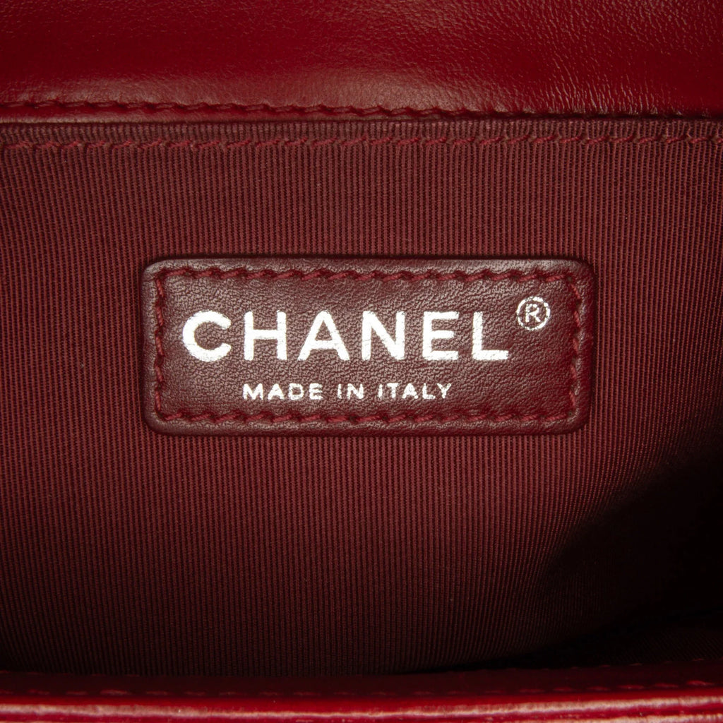 Lambskin Crossbody Unisex (Good) Authenticated Medium Pre-Owned Boy Bag Flap Red Leather Bag
