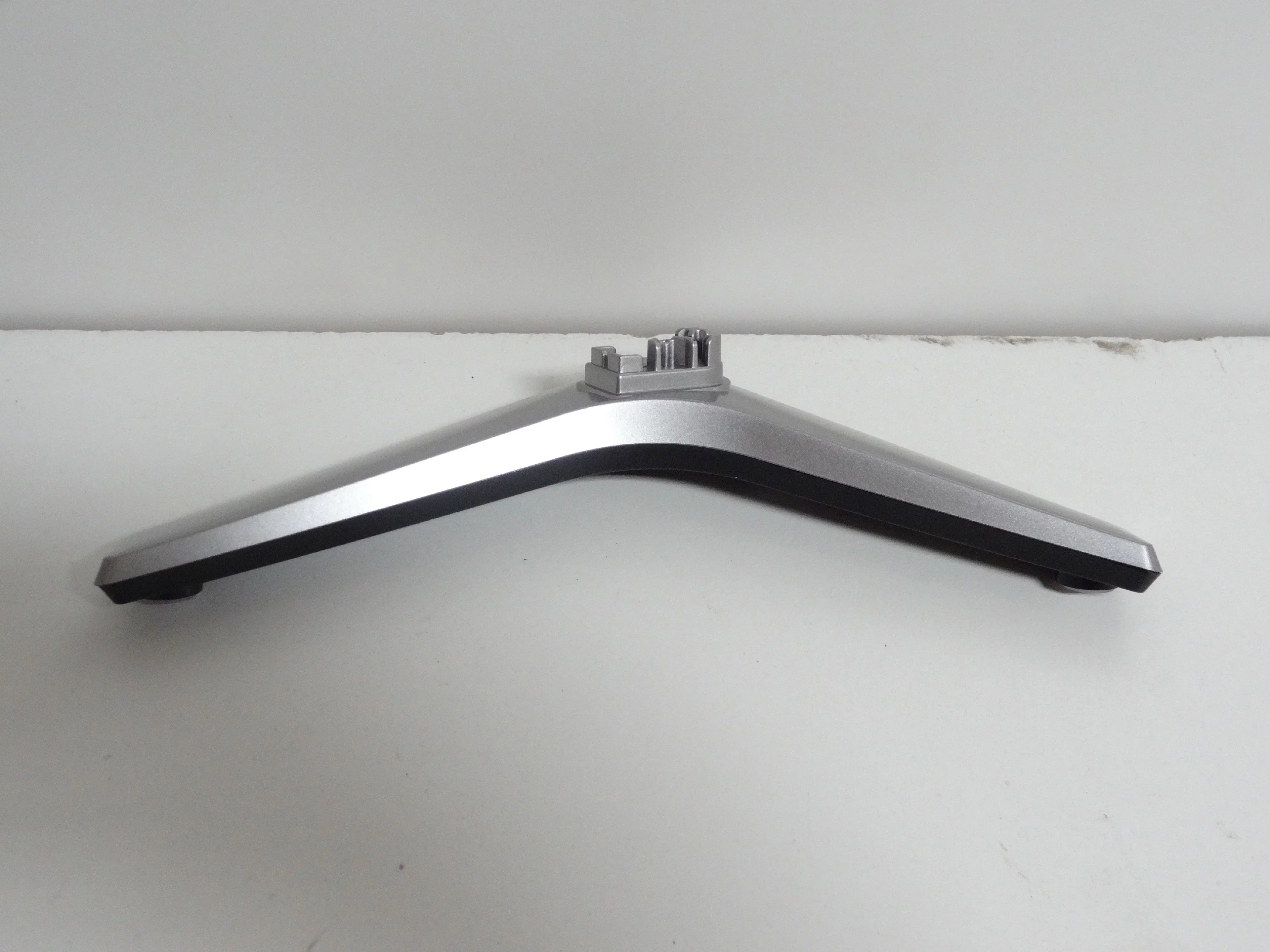 Sharp Stand LC-50Q620U Legs LC-55Q620U W/Screws-NEW(220886) LC-58Q620U